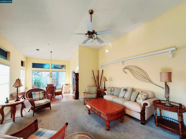 3080 Casadero Ct, Pleasanton CA: https://media.crmls.org/mediaz/abb3298d-15c7-45ca-b06c-f16d03cfb2a2.jpg