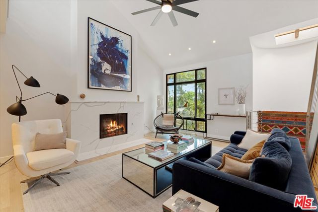 2108 Neilson Way, Santa Monica CA: https://media.crmls.org/mediaz/abb39dc6-a994-4c57-91f8-75cc2033b24d.jpg