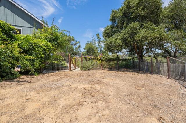 158 Echo Valley Road, Prunedale CA: https://media.crmls.org/mediaz/abb4148a-e4dd-4c9b-8a55-c85568d2953b.jpg