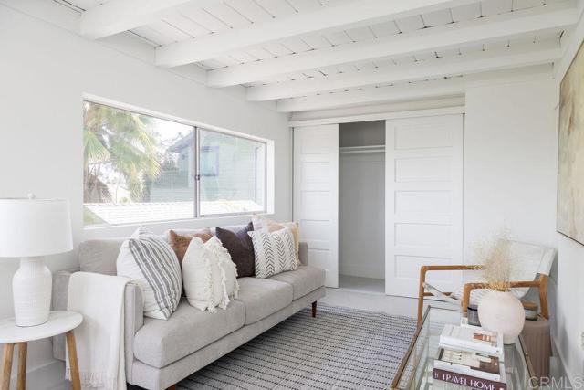 4171 Ibis St, Mission Hills (San Diego) CA: https://media.crmls.org/mediaz/abb4aec3-fb29-4508-811c-b4610dd560f7.jpg