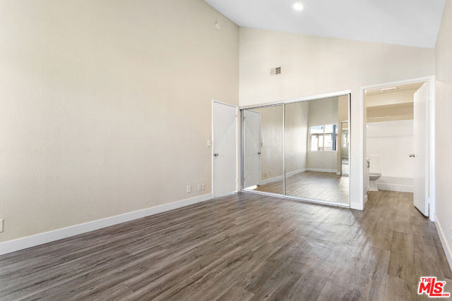 1626 Malcolm Avenue, Los Angeles CA: https://media.crmls.org/mediaz/abb997d0-2c71-422e-afc3-a863f3a1dc83.jpg