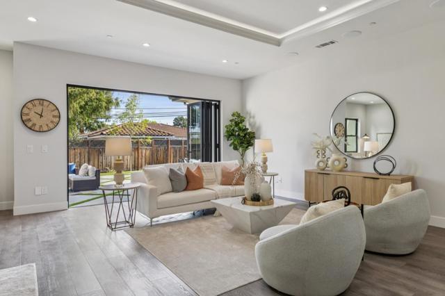 12584 Paseo Flores, Saratoga CA: https://media.crmls.org/mediaz/abba3913-c505-44f3-a26b-0ab56766a29c.jpg