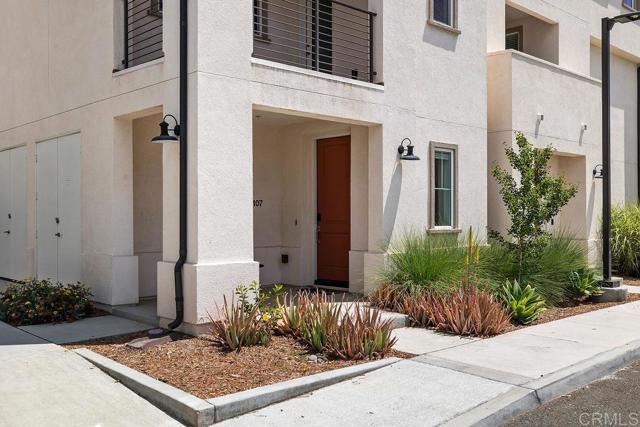 5241 Rockfish Lane, San Diego CA: https://media.crmls.org/mediaz/abbb0812-0505-429a-8c1a-eecddf6a42fd.jpg