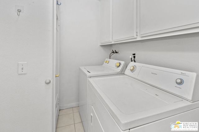 1852 N Mira Loma Way, Palm Springs CA: https://media.crmls.org/mediaz/abbbee43-f284-4c32-a329-1bbbb4944bc5.jpg