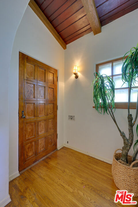 4832 Ben Avenue photo 7