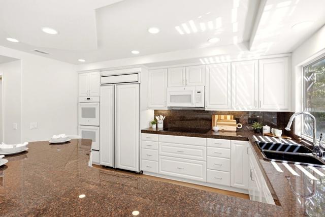 Detail Gallery Image 17 of 32 For 1265 Santa Luisa Dr, Solana Beach,  CA 92075 - 4 Beds | 2/1 Baths