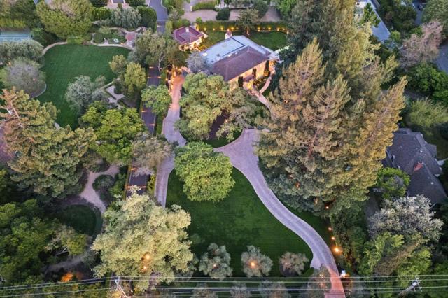 241 Polhemus Avenue, Atherton CA: https://media.crmls.org/mediaz/abbcf80a-27bd-4fae-a747-8f33f61d5fd5.jpg