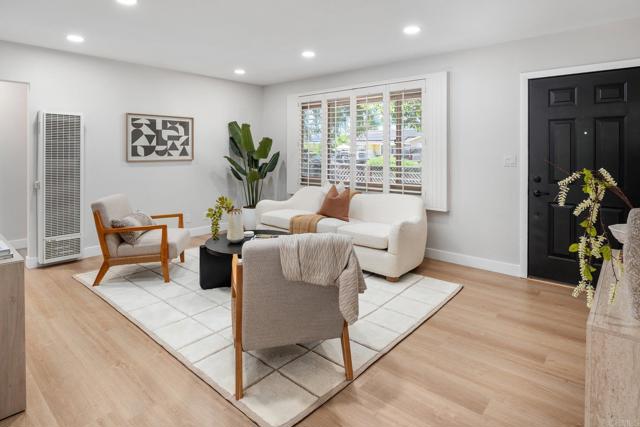 Detail Gallery Image 4 of 34 For 1429 Taylor Ave, Escondido,  CA 92027 - 3 Beds | 2 Baths