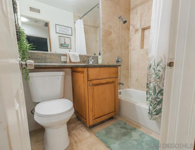 8105 Dorchester st, Spring Valley CA: https://media.crmls.org/mediaz/abbd6a27-0cec-43da-adc5-77895abfb23c.jpg