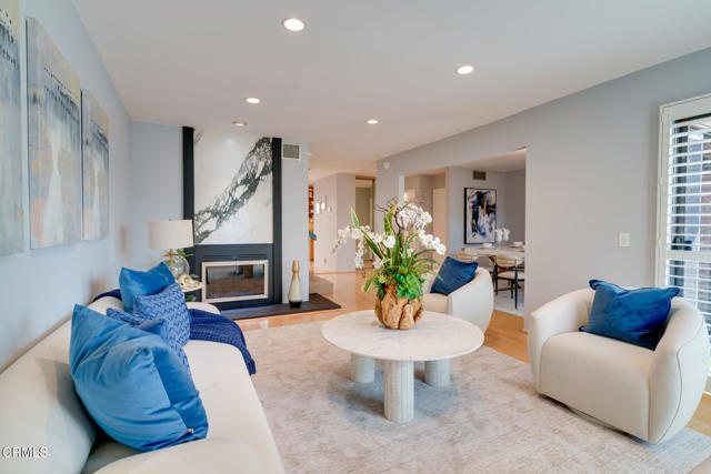 Detail Gallery Image 9 of 50 For 750 Portola Ter, Los Angeles,  CA 90042 - 3 Beds | 2/1 Baths