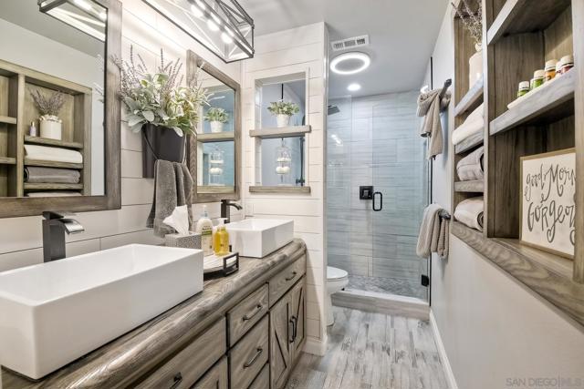 3358 Lake Circle Dr, Fallbrook CA: https://media.crmls.org/mediaz/abbd97ab-840b-4658-9680-1e8a1f442534.jpg