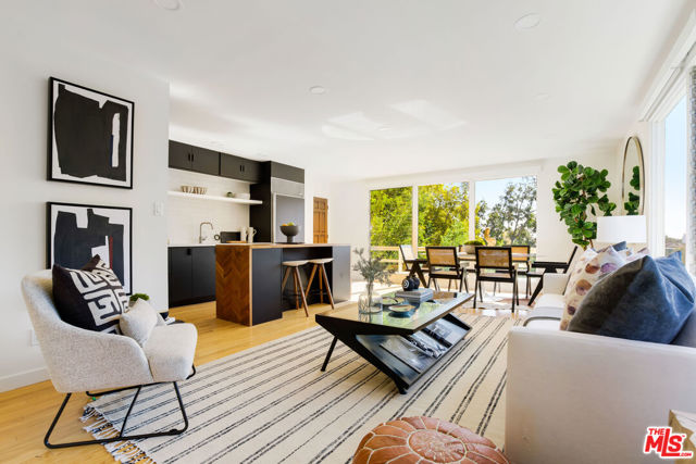 1311 Braeridge Drive, Beverly Hills CA: https://media.crmls.org/mediaz/abbe4c0e-60fc-4c8e-af09-5c479e19f0fe.jpg