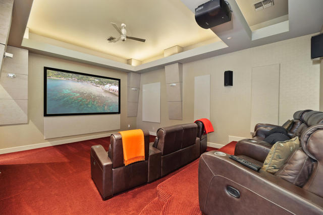 81 Royal Saint Georges Way, Rancho Mirage CA: https://media.crmls.org/mediaz/abbe7dd7-489d-4a5f-a510-48f231f124d7.jpg