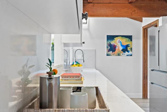 688 Calabasas Road, Watsonville CA: https://media.crmls.org/mediaz/abbeceda-564e-4272-b90c-84e27666820e.jpg