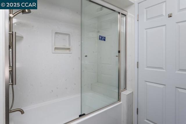 2432 Pine Knoll Dr, Walnut Creek CA: https://media.crmls.org/mediaz/abbf3e22-fdf5-4758-ba13-530345118124.jpg