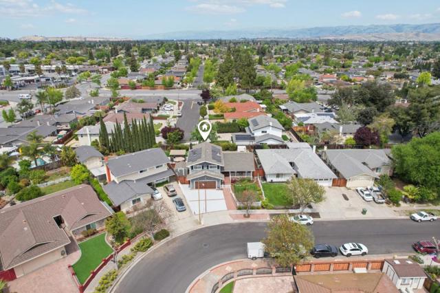 783 Dubanski Drive, San Jose CA: https://media.crmls.org/mediaz/abbf40da-d01d-4d16-8f90-8fe0285a07a1.jpg