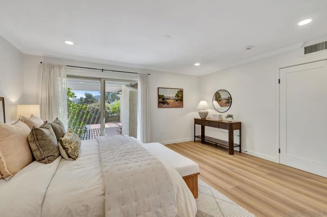 12880 Circulo Dardo, San Diego CA: https://media.crmls.org/mediaz/abbfa498-46a6-40e4-88cd-d46099d96808.jpg