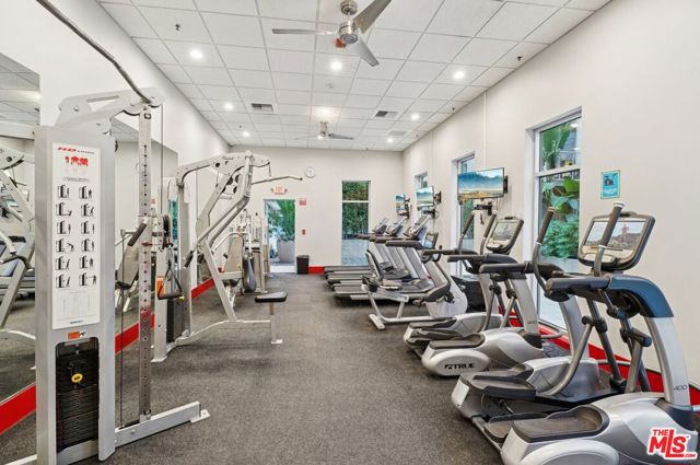 645 W 9th Street, Los Angeles CA: https://media.crmls.org/mediaz/abc0039e-16da-42af-81c4-f5a5ebad258e.jpg