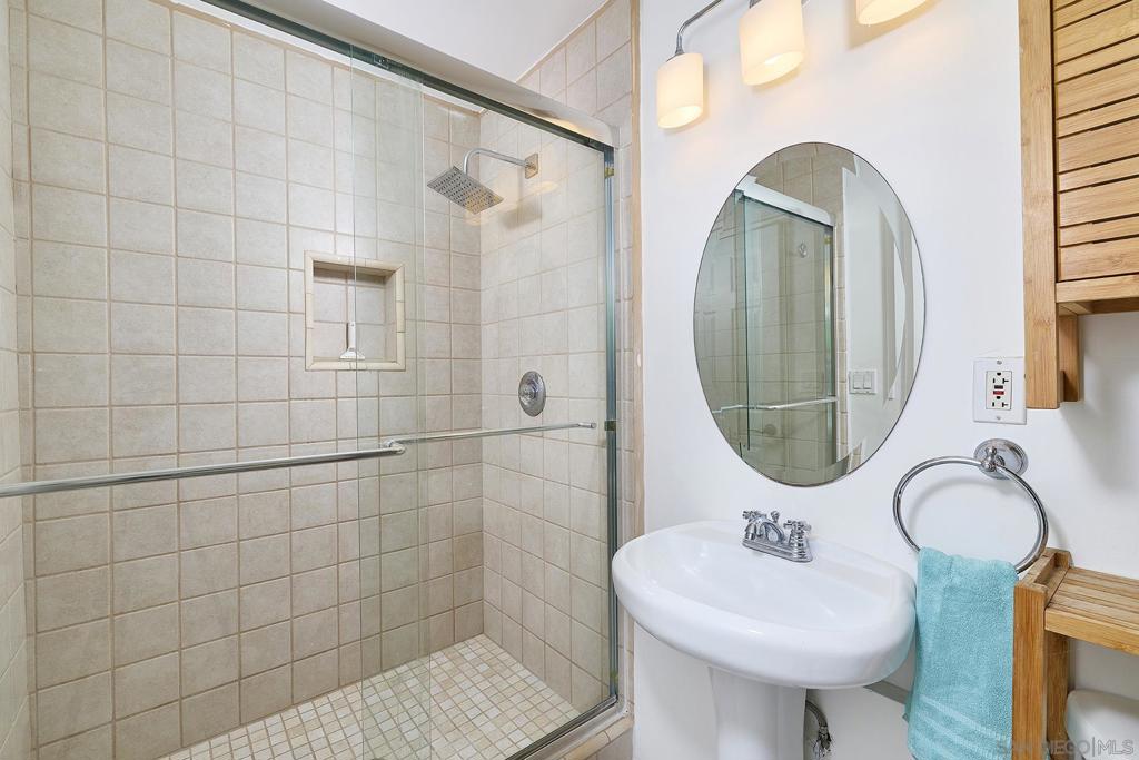 MLS #250045035SD image #20