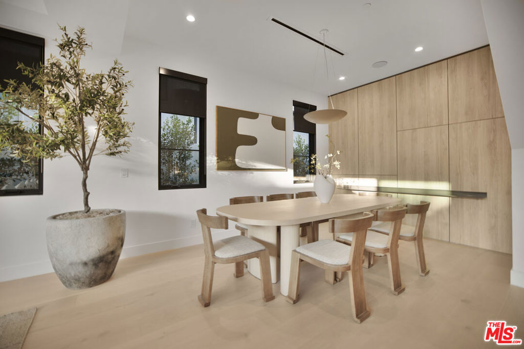 MLS #25619867 image #17