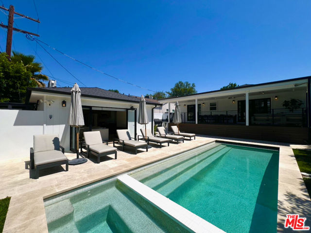 18033 Rosita Street, Encino CA: https://media.crmls.org/mediaz/abc12aae-cd92-4dc0-8016-bf6c195af947.jpg