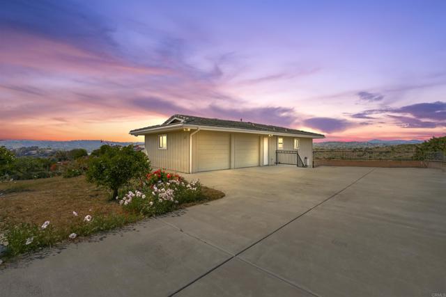 Detail Gallery Image 7 of 60 For 5884 Redondo Dr, Bonsall,  CA 92003 - 2 Beds | 2 Baths