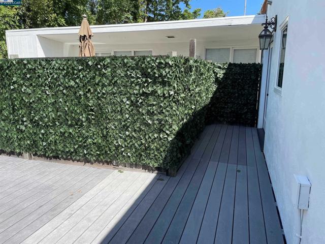 366 Ilo Ln, Danville CA: https://media.crmls.org/mediaz/abc1ee25-3fbd-4621-a03f-e999fcd6c924.jpg