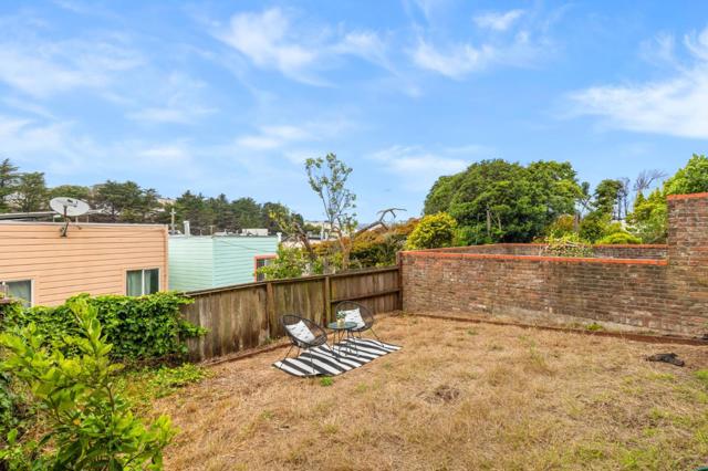 2640 Alemany Boulevard, San Francisco CA: https://media.crmls.org/mediaz/abc267ac-2088-48d8-808d-2e3a297096cd.jpg