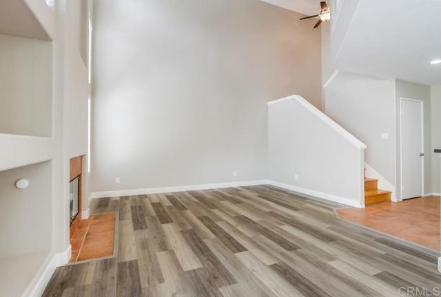 4620 Los Alamos Way, Oceanside CA: https://media.crmls.org/mediaz/abc278f7-02ae-4eb4-bb71-ef342104a5c9.jpg