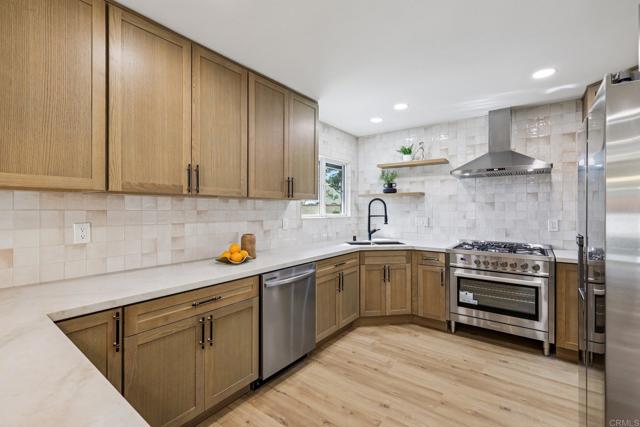 Detail Gallery Image 12 of 72 For 16799 Acena Dr, San Diego,  CA 92128 - 3 Beds | 2 Baths