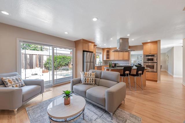 6347 Tamalpais Avenue, San Jose CA: https://media.crmls.org/mediaz/abc2f6b0-04fd-44ba-be23-e405061e2776.jpg