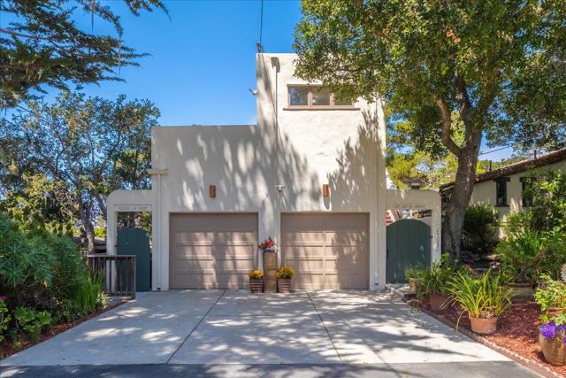 24826 Santa Fe Street, Carmel CA: https://media.crmls.org/mediaz/abc32d71-8760-4cbf-8c87-73283270f020.jpg