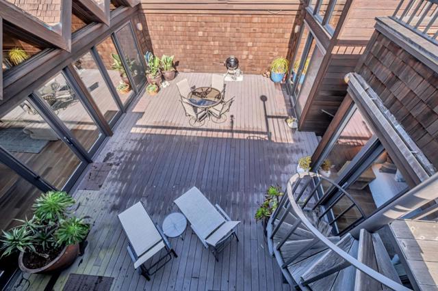 547 Beach Drive, Aptos CA: https://media.crmls.org/mediaz/abc383e9-1243-4bad-a844-5f92f74ea996.jpg