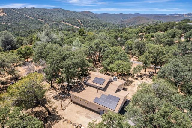 3748 Baldwin Drive, Placerville CA: https://media.crmls.org/mediaz/abc40f93-9e5c-4bdd-99ef-2a2081ec9dc8.jpg