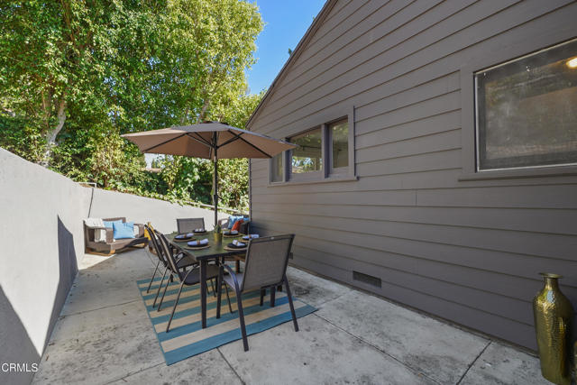 Detail Gallery Image 29 of 36 For 3961 Cumberland Ave, Los Angeles,  CA 90027 - 3 Beds | 2 Baths