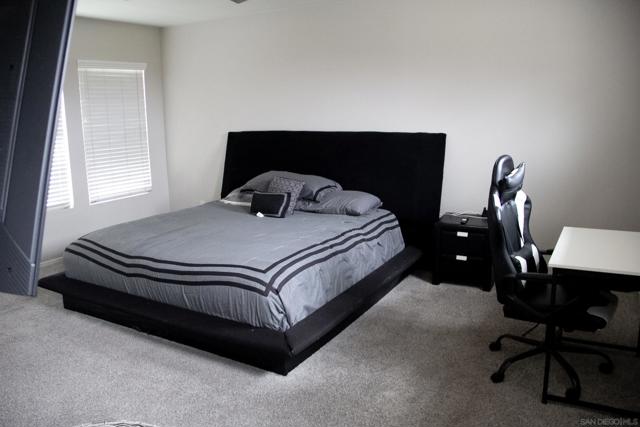 29360 Coral Island Ct, Menifee CA: https://media.crmls.org/mediaz/abc54087-b084-47c2-bed5-83e8d1d7be39.jpg