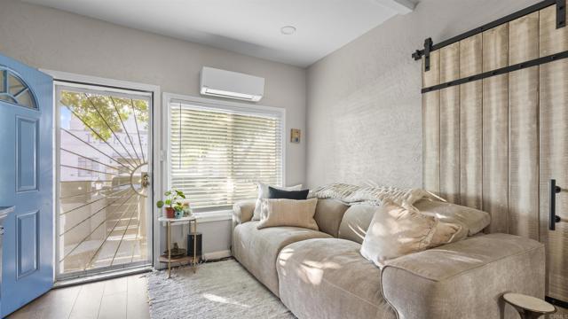 Detail Gallery Image 2 of 32 For 5 Hensley St, San Diego,  CA 92102 - – Beds | – Baths