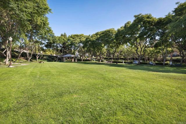 Detail Gallery Image 32 of 34 For 9753 W Canyon #4,  San Diego,  CA 92123 - 3 Beds | 2/1 Baths