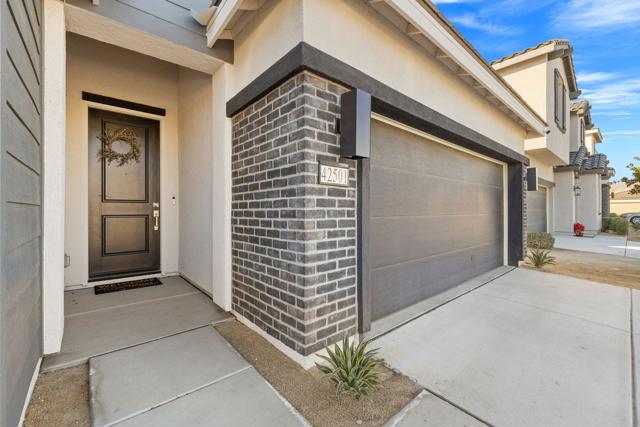 42501 Solicio Way, Indio CA: https://media.crmls.org/mediaz/abc5ba39-26d2-488f-9bc1-6e41bbe9d56b.jpg