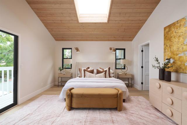 Detail Gallery Image 22 of 47 For 2465 Garfield St, Carlsbad,  CA 92008 - 4 Beds | 4/2 Baths