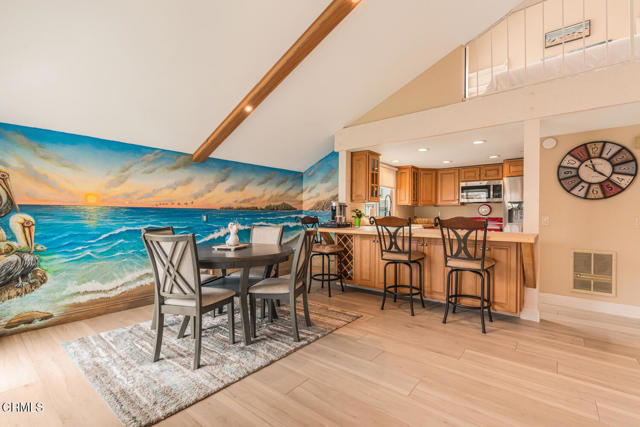 4534 La Brea Street, Oxnard CA: https://media.crmls.org/mediaz/abc73920-bfe7-4a18-b825-2fdd88a7fc42.jpg