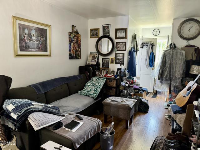 120 Palm Drive, Camarillo CA: https://media.crmls.org/mediaz/abc7a9b7-f584-4349-94d3-d66381997e26.jpg