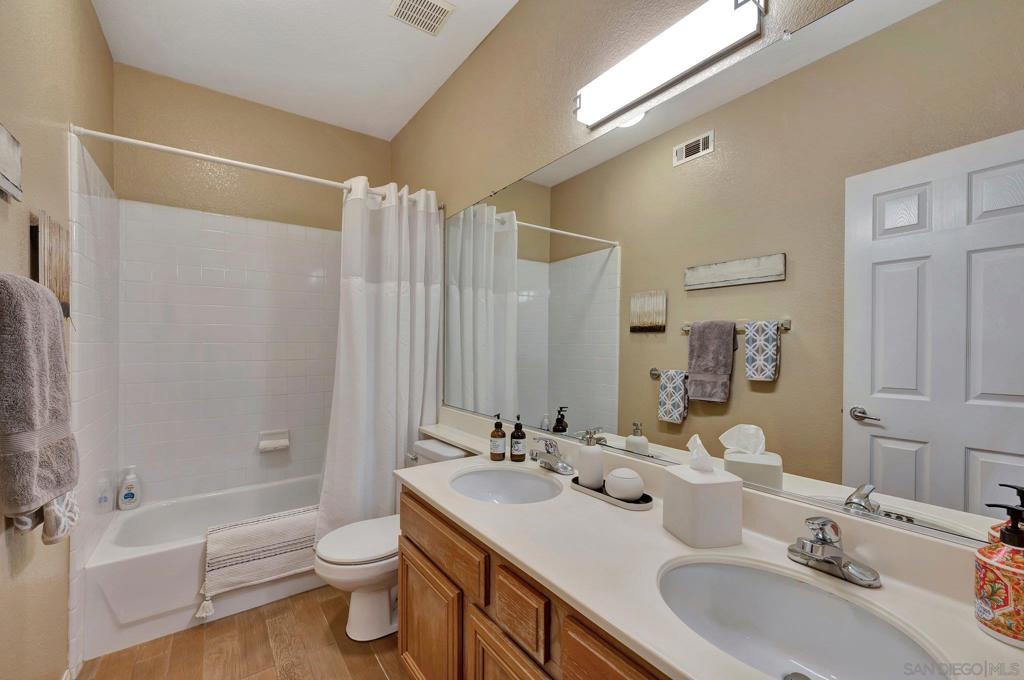 MLS #250036826SD image #23