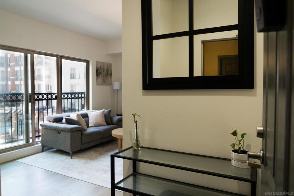 450 J St - photo 4