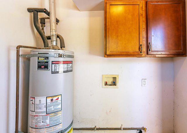 43120 Texas Avenue, Palm Desert CA: https://media.crmls.org/mediaz/abc96f69-e1d6-4dce-ab7b-3bc35debd989.jpg