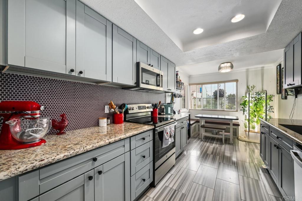 31908 Del Cielo Este #2C