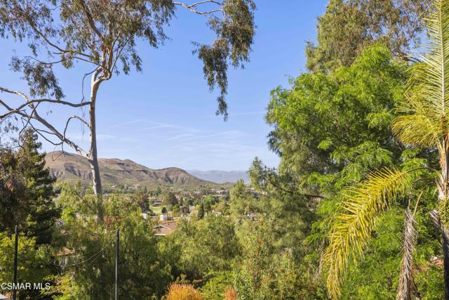 287 Golden Fern Court, Simi Valley CA: https://media.crmls.org/mediaz/abc9b20d-ca63-47ff-a4e9-8d719cf52d8a.jpg