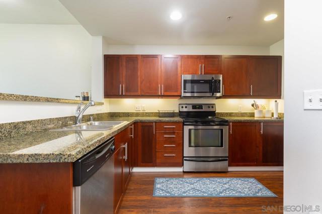253 10Th Ave, San Diego CA: https://media.crmls.org/mediaz/abc9ce62-4ad6-4d90-9671-4d775393c0a2.jpg