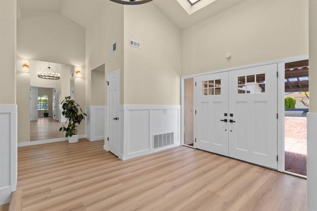 3565 Avenida Amorosa, Escondido CA: https://media.crmls.org/mediaz/abcaa02f-d1f1-4a10-b9cd-84cff6a5368f.jpg