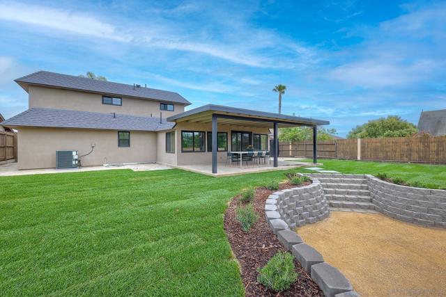 6630 Park Ridge Blvd, San Diego CA: https://media.crmls.org/mediaz/abcae229-b34b-47e3-b3f5-4cf8610e34c1.jpg